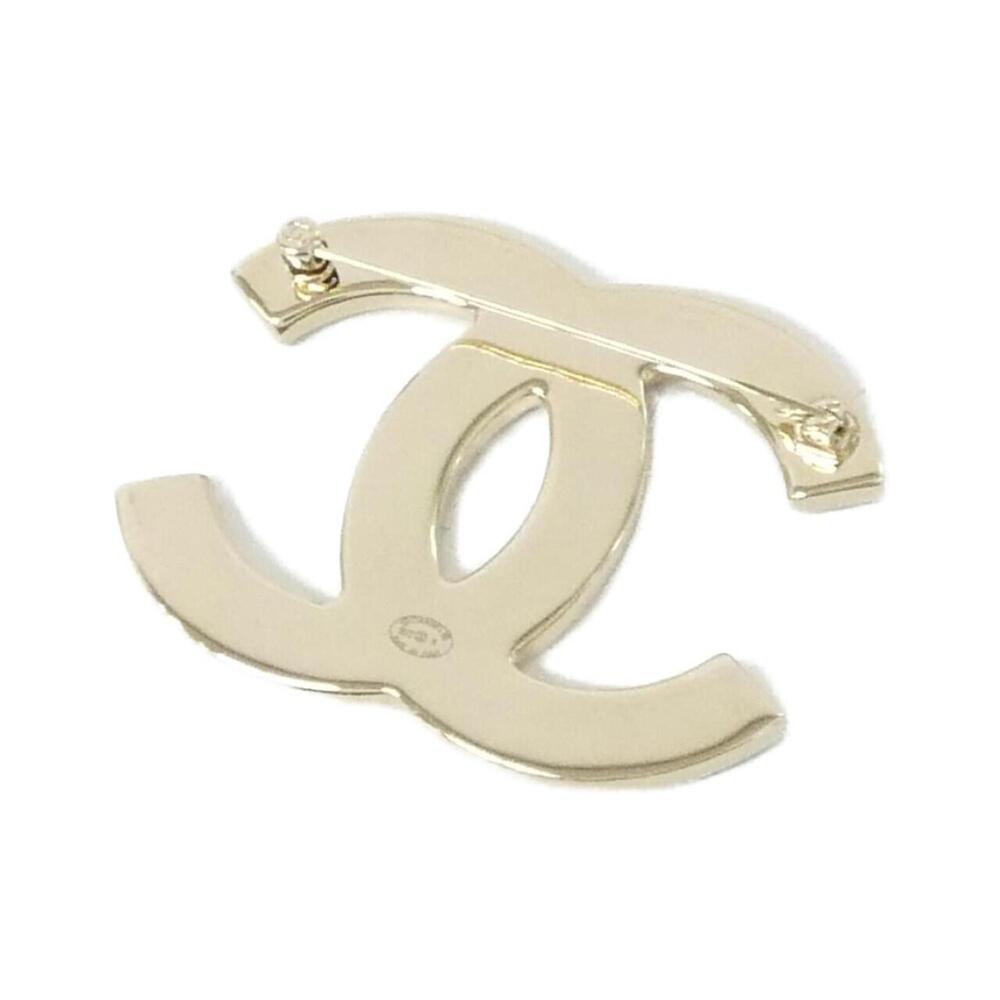 CHANEL Authentic Black Brooch - Picture 2 of 5